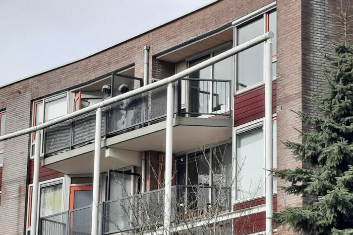 Arrestatieteam haalt persoon met verward gedrag uit de woning