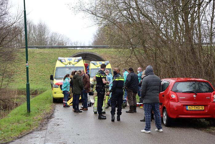 Jongen treft gewonde man aan op straat