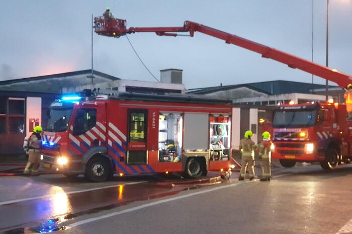 Uitslaande brand in leegstaand bedrijfspand