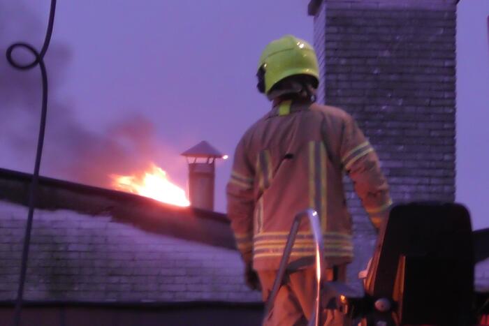 Uitslaande brand in leegstaand bedrijfspand