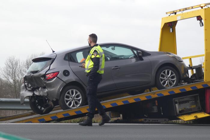 File na aanrijding tussen drie voertuigen