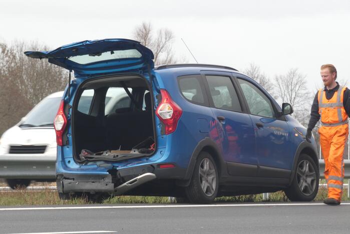 File na aanrijding tussen drie voertuigen
