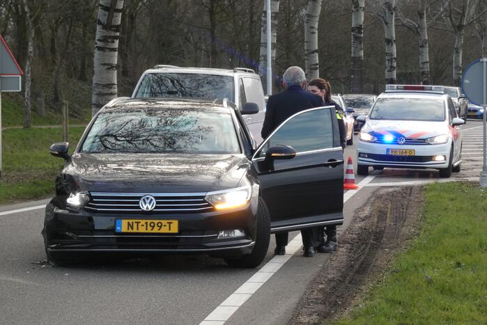 Bestuurders zien elkaar over het hoofd en komen in botsing
