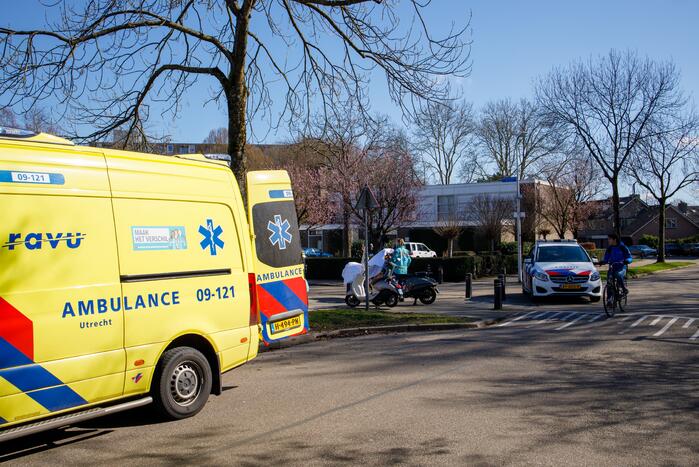 Man op leeftijd botst op voorganger