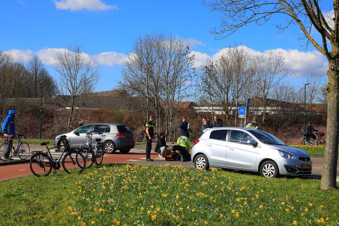 Fietsster gewond bij aanrijding tijdens het oversteken