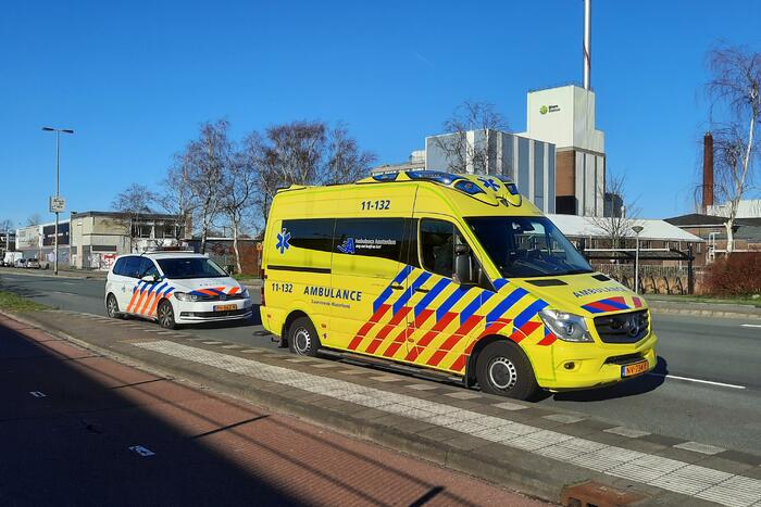 Hulpdiensten met grote spoed naar Westersingel in Rotterdam vanwege ongeval met letsel