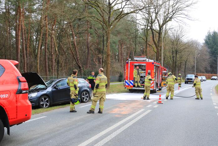 Auto botst op voorganger