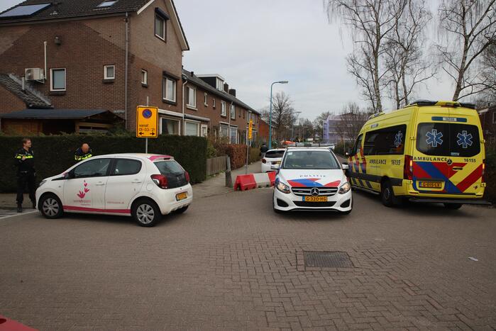 Schade bij aanrijding tussen twee auto's