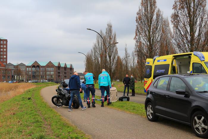 Man gaat met Harley Davidson onderuit