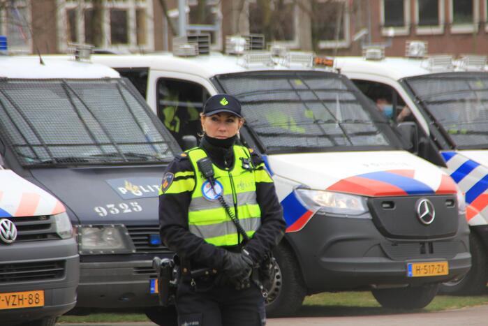 Opnieuw verzamelen demonstranten zich op het Museumplein