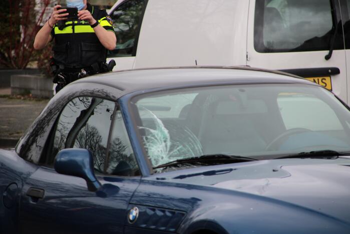 Fietser aangereden door auto