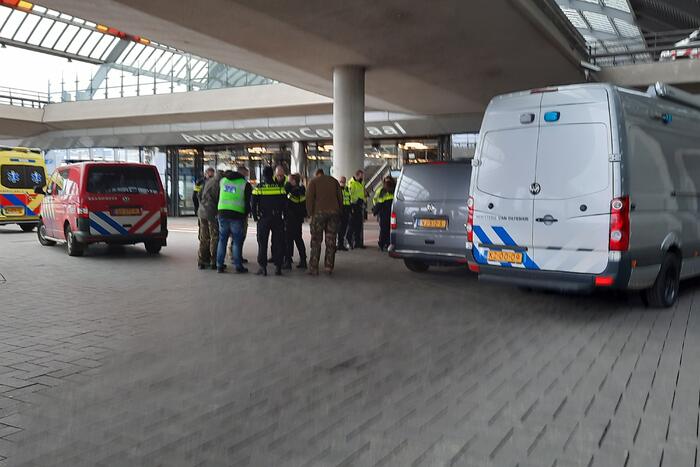 Centraal station ontruimd na aantreffen verdacht pakket