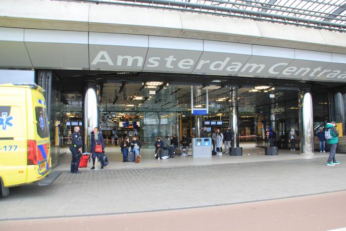 Centraal station ontruimd na aantreffen verdacht pakket