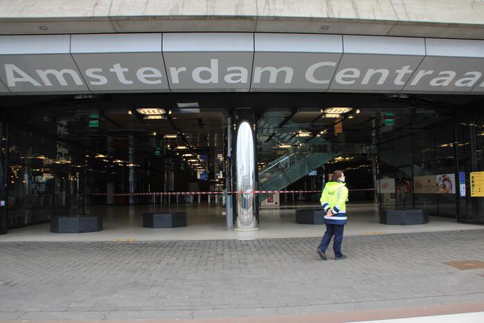 Centraal station ontruimd na aantreffen verdacht pakket