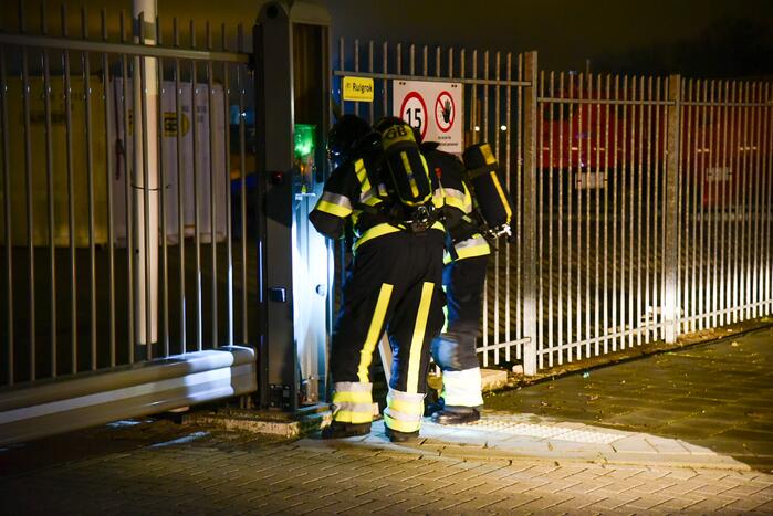 Veel rookontwikkeling bij brand in kantoorpand