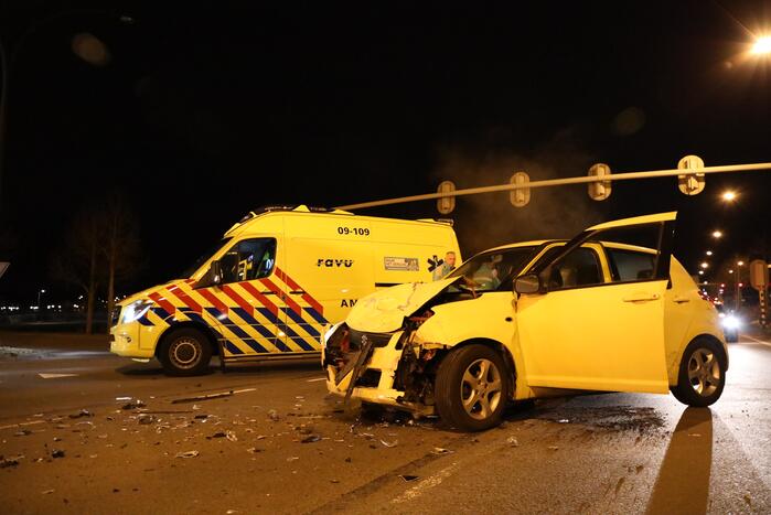 Forse schade bij frontale aanrijding