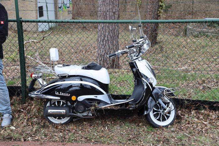 Scooterrijder gewond bij verkeersongeval