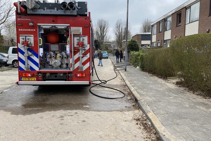 Veel rook bij brand in slaapkamer