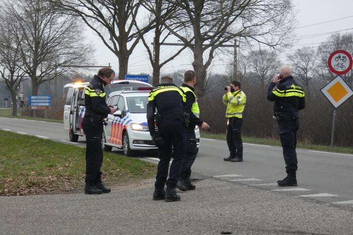 Motorrijder gewond bij botsing met auto
