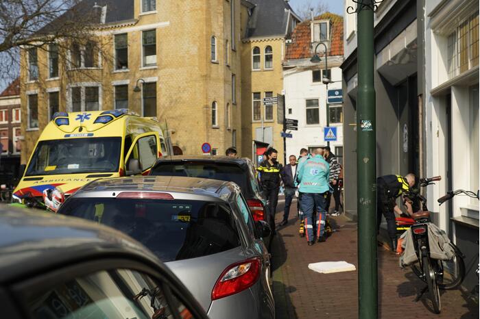 Persoon gewond bij steekpartij in winkelstraat