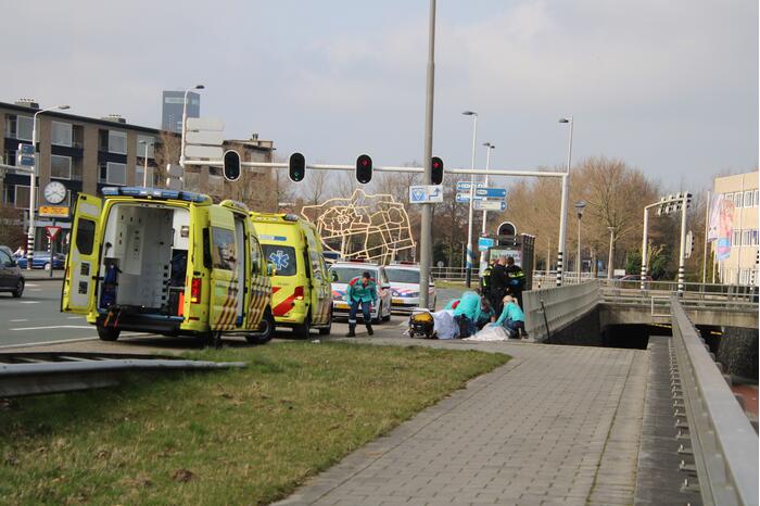 Persoon gewond geraakt bij bushalte