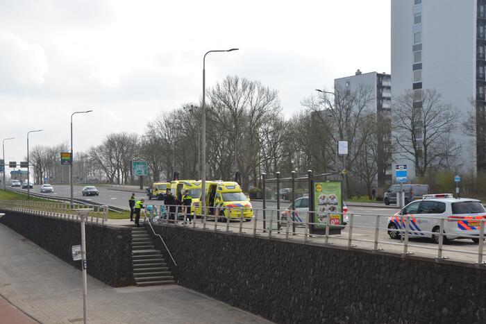 Persoon gewond geraakt bij bushalte