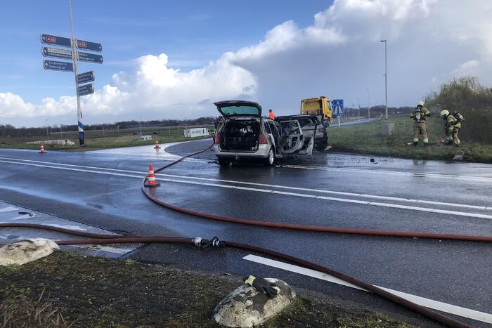 Zwangere vrouw naar ziekenhuis na verkeersongeval
