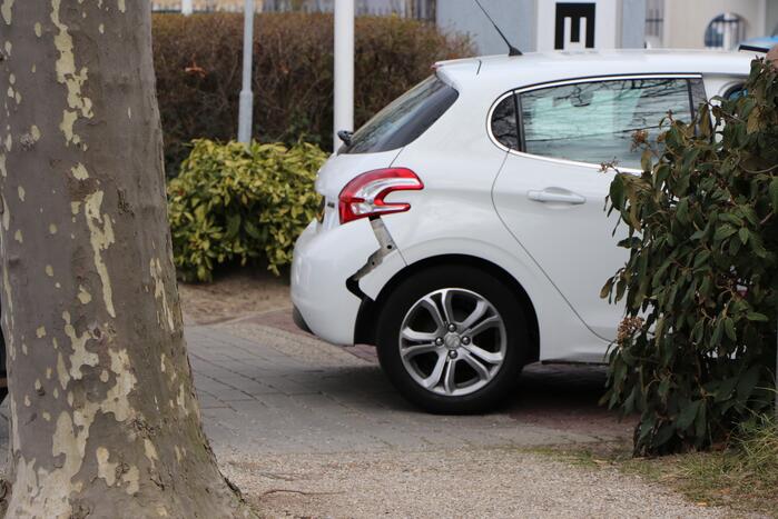 Persoon gecontroleerd na kop-staart botsing