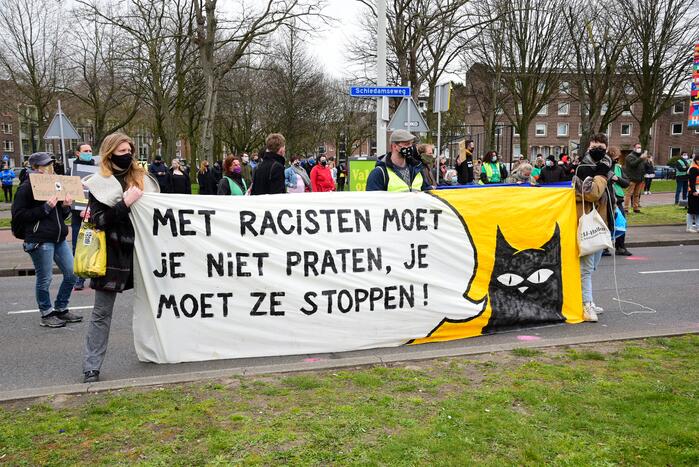 Demonstratie tegen politiegeweld en racisme