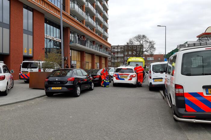 Drie aanhoudingen na steekpartij in woning
