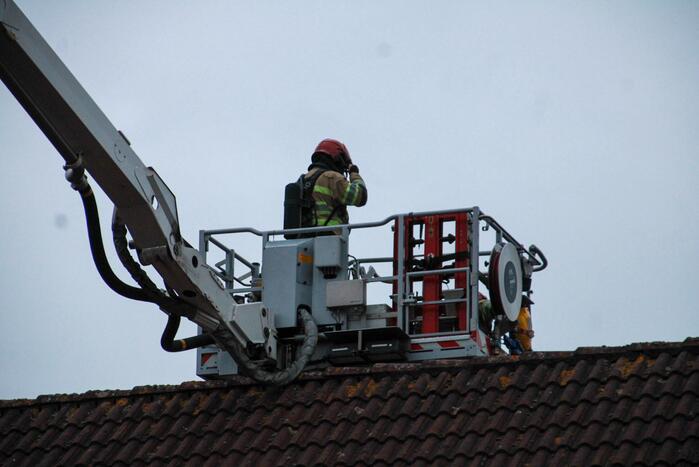 Schoorsteenbrand geblust door brandweer