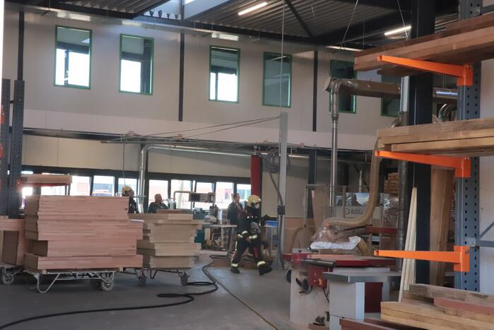 Brand in afzuiginstallatie Van Leeuwen Kozijnen