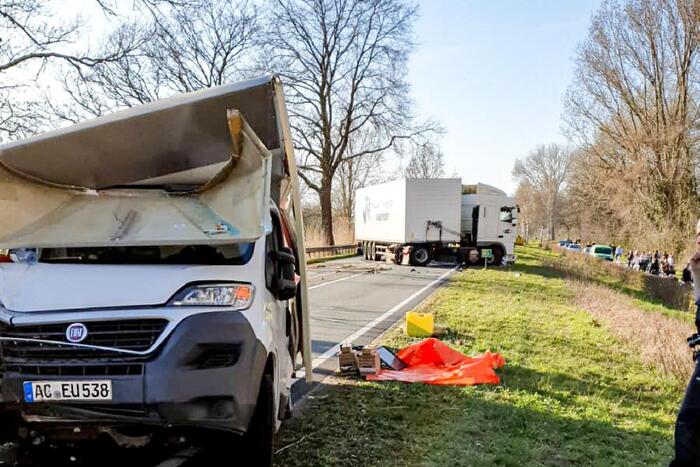 Gewonden bij ernstig ongeval met vrachtwagen