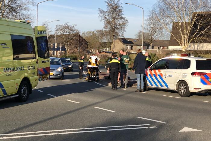 Motorrijder gewond bij botsing tegen middenberm