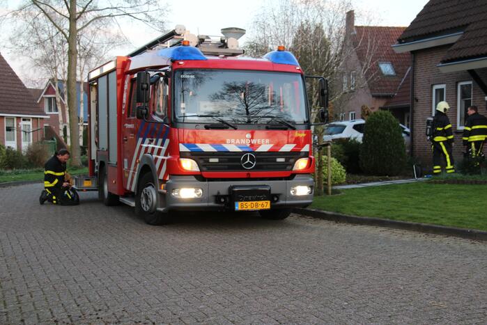 Bewoners ruiken gaslucht in woning