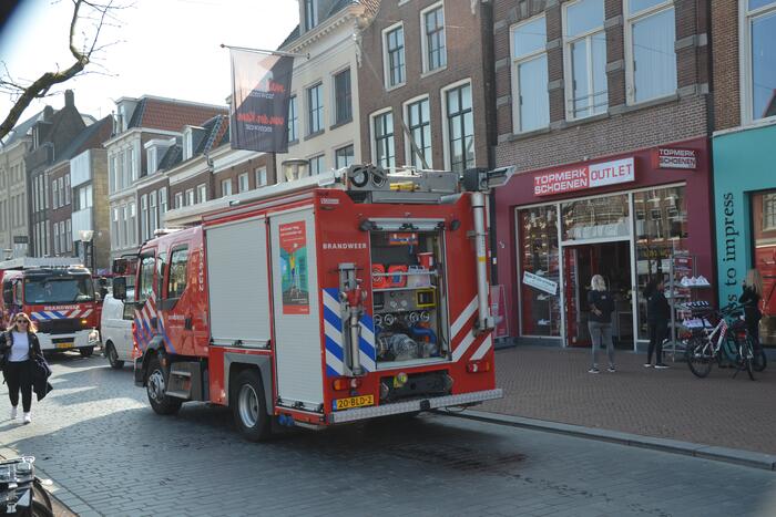 Brand in winkel Topmerk Schoenen