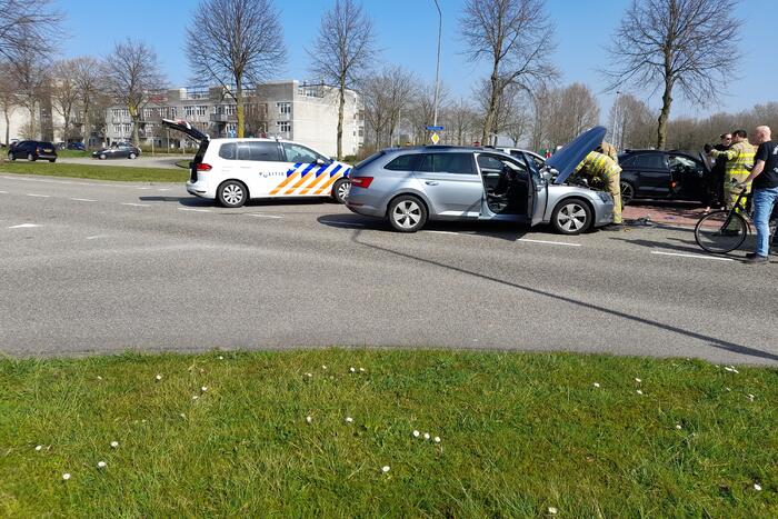 Meerdere auto's met elkaar in botsing