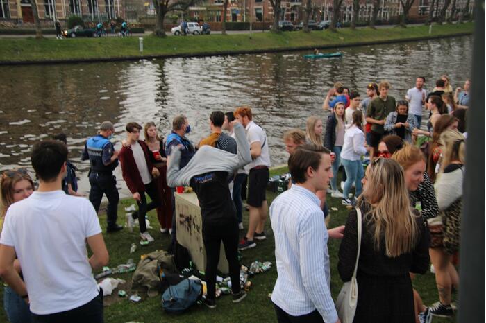 Handhavers en politie treden op bij niet naleven coronaregels