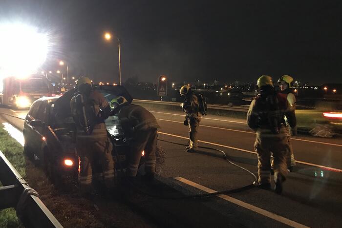 Brand in motor van auto