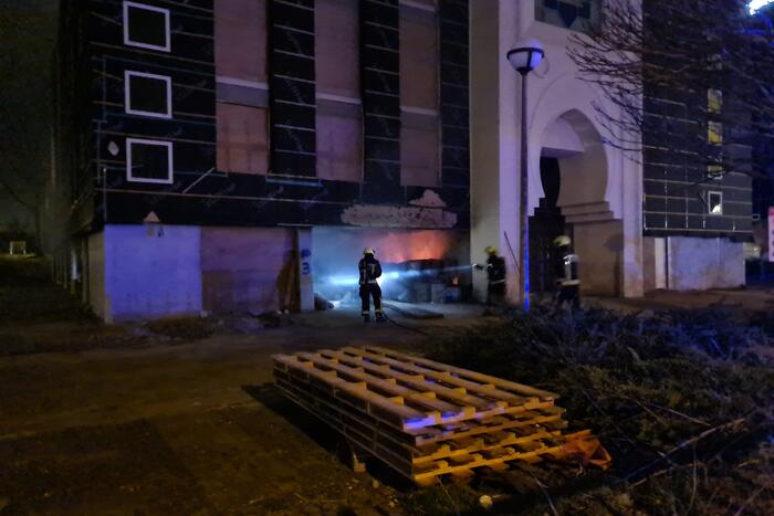 Flinke schade na brand bij moskee