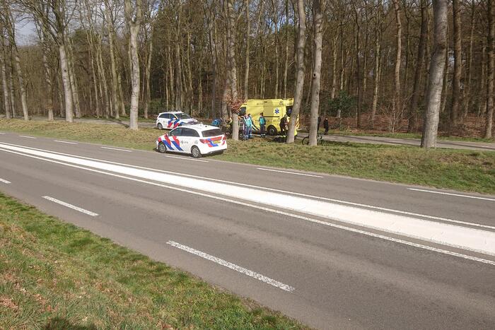 Wielrenners gewond bij botsing met wild zwijn