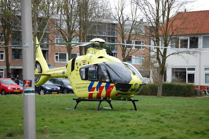 Traumahelikopter trekt veel bekijks