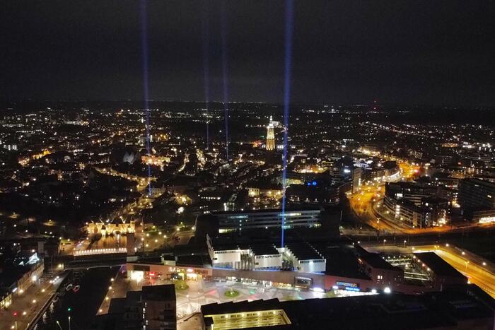 Connecting lights verlichten stad