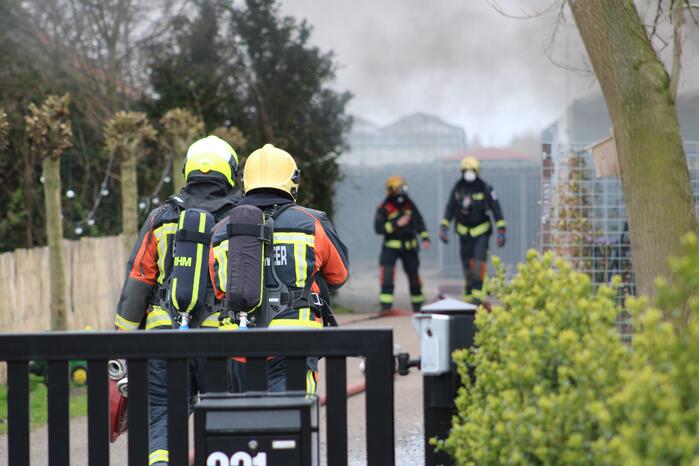 Brand in vrijstaande garageboxen