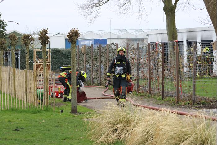 Brand in vrijstaande garageboxen