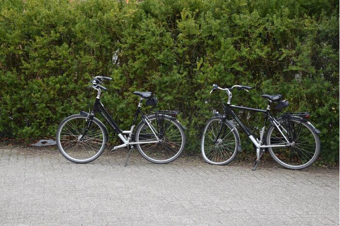 Quad belandt in greppel na ongeval