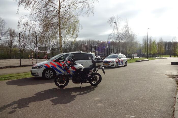 Twee aanhoudingen na aantreffen vuurwapen