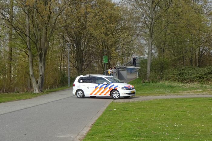 Twee aanhoudingen na aantreffen vuurwapen