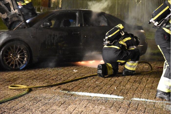 Auto verwoest door brand