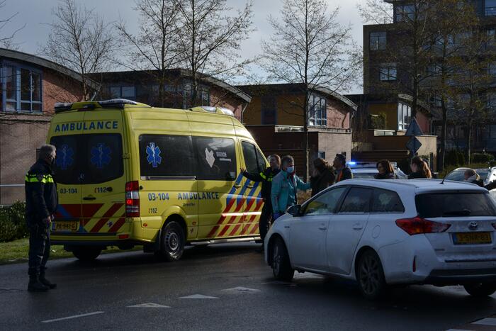 Fietser gewond bij botsing met auto